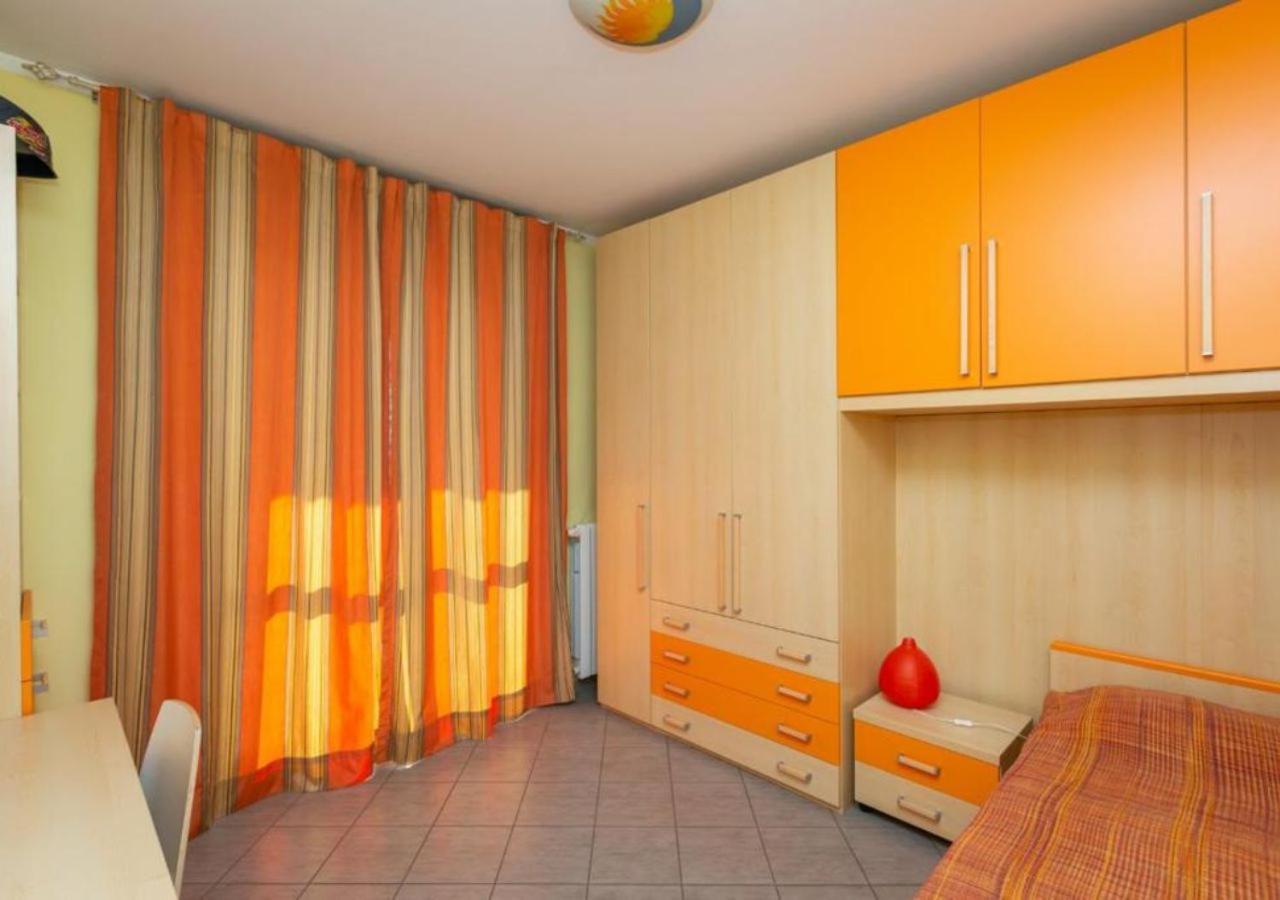 Comfy Cozy Apartment Close To Metro Turin Exterior photo